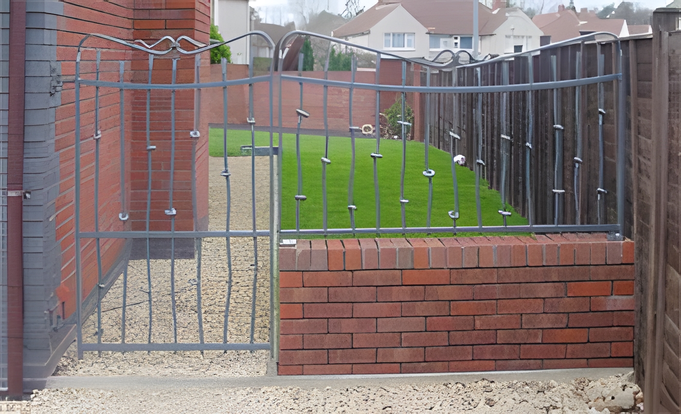 Contemporary Ironwork for Gardens Contemporary Ironwork for Gardens